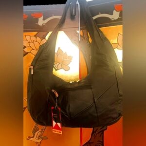 WOMEN'S  GENUINE LEATHER HOBO BAG, BLACK, NWT